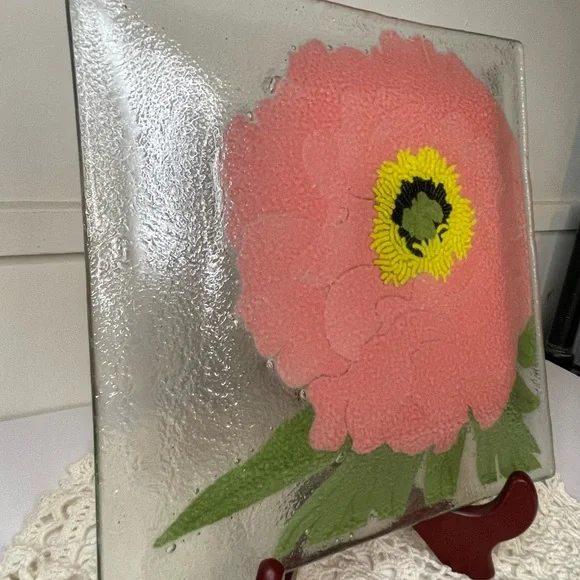 Vibrant Pink Peony Glass Art by Peggy Karr - Picture 8 of 14